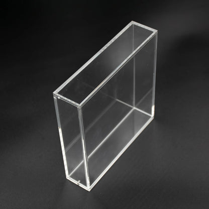 Vista lateral de protector metacrilato para videojuegos de Game Boy